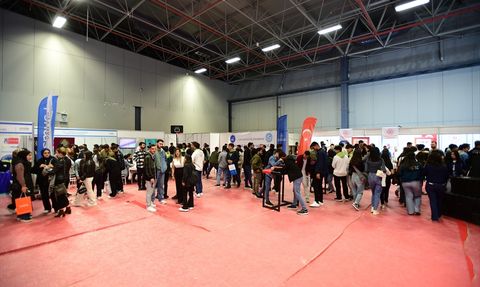 Doğu Anadolu Kariyer Fuarı'na Yoğun İlgi