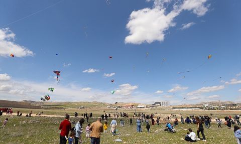 Dünyanın En Uzun Adamı Sultan Kösen Uçurtma Şenliğine Katıldı