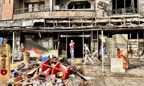 Düzce'deki Yangın: 2 Katlı Bina Kullanılamaz Hale Geldi