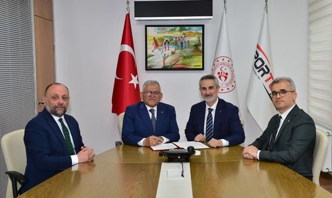 Erciyes Yüksek İrtifa Kamp Merkezi'ne Yeni Atletizm Pisti