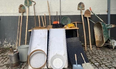 Erzurum'da İzinsiz Kazı Operasyonu: 4 Şüpheli Gözaltında