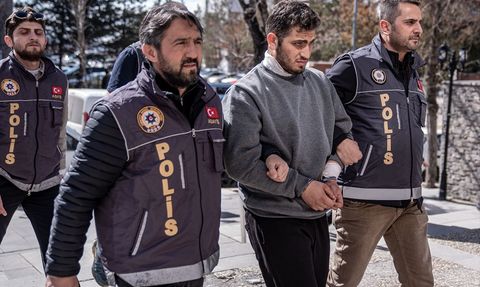 Erzurum'da Kadın Cinayeti: Hatice Agcakale Buzlak'ın Cenazesi Defnedildi