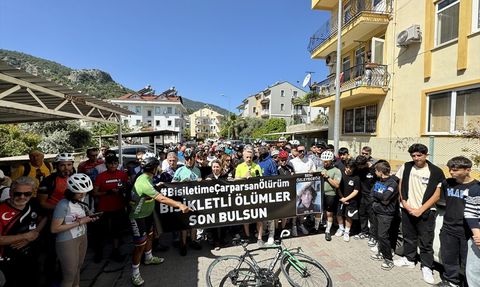Fethiye'de Bisiklet Tutkunları Arkadaşlarını Andı