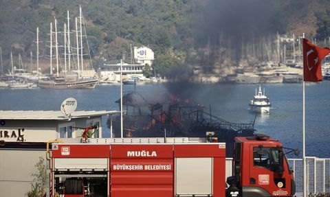 Fethiye'de Yangın: 3 Motor Yat ve 1 Yelkenli Kül Oldu