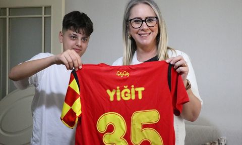 Göztepe'nin Haylaz Taraftarı: Yiğit Çetin
