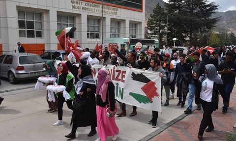 Gümüşhane'de Öğrencilerden İsrail'e Protesto