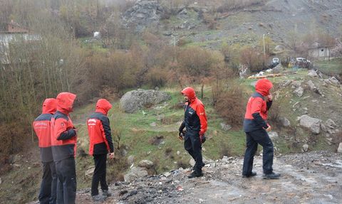 Hakkari'de Kaybolan Kadın İçin Arama Çalışmaları Başlatıldı