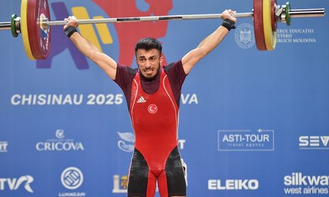 Harun Algül Avrupa Halter Şampiyonası'nda Altın Madalya Kazandı