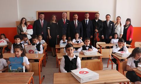 Hatay'da Deprem Sonrası 3 Yeni Okul Açıldı