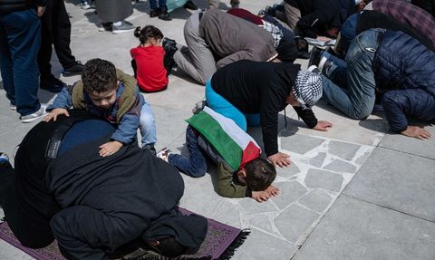 İstanbul'da Gazze Saldırıları Protesto Edildi
