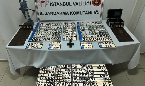 İstanbul'da Sahte Plaka Üretimi: Üç Şüpheli Tutuklandı