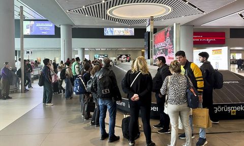 İstanbul Havalimanı'nda Bayram Yoğunluğu