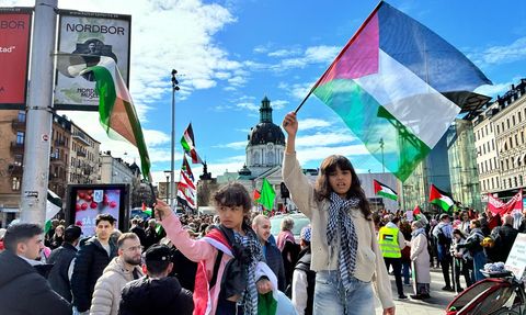 İsveç'te İsrail'in Gazze Saldırılarına Karşı Büyük Protesto