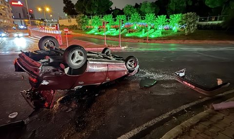 İzmir Bornova'da Trafik Kazası: 4 Yaralı