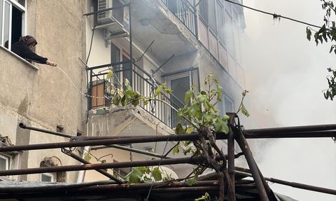 İzmir'de Evde Yangın: Çok Sayıda Kuş Telef Oldu