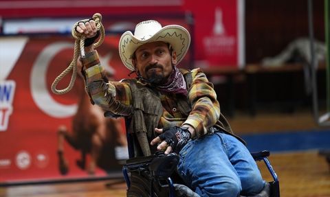 İzmir'de Para Dans Türkiye Şampiyonası Başladı