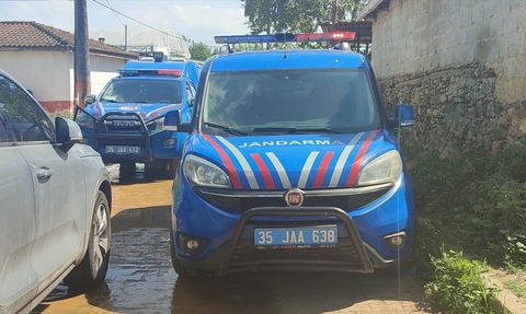 İzmir'de Tartışma Kanlı Bitti, Baba Oğlunu Vurdu