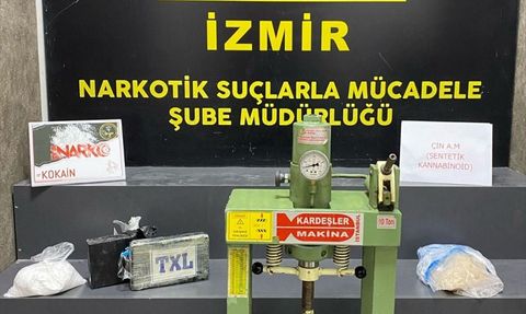 İzmir'de Uyuşturucu Operasyonu: 4 Tutuklama