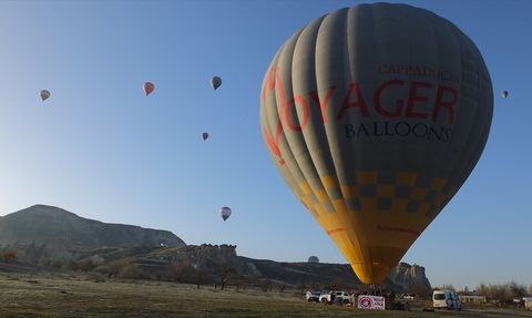 Kapadokya'nın Gökyüzünde Mutluluk: Koruyucu Aile Çocukları Balonla Uçtu