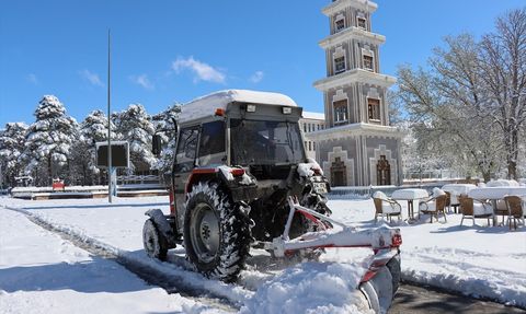Kar Yağışı Erzurum, Kars ve Erzincan'ı Beyaza Bürüdü