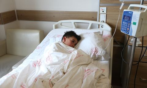 Kars'ta 8 Çocuk Deli Bat Bat Otu Zehirlenmesi Geçirdi