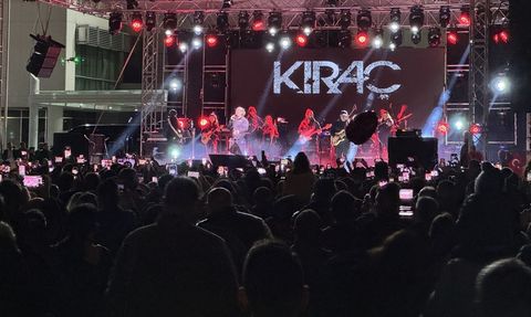 Kıraç Kahramanmaraş'ta İstiklal Madalyası Kutlamasında Konser Verdi