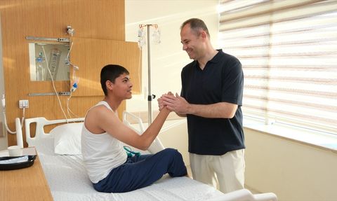 Kırklareli'de Elektrik Akımına Kapılan 4 Kişiden 3'ünün Tedavisi Devam Ediyor