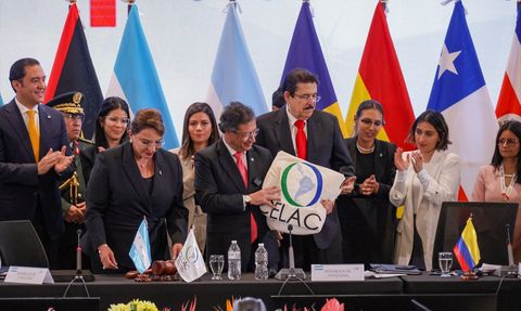 Kolombiya Cumhurbaşkanı Gustavo Petro, Latin Amerika ve Karayipler'in Birliği İçin mücadele Edecek