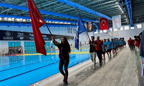 Konya'da Sualtı Hokeyi Türkiye Şampiyonası Açıldı