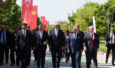 Kurtulmuş'tan Kırgızistan-Türkiye Manas Üniversitesi Ziyareti