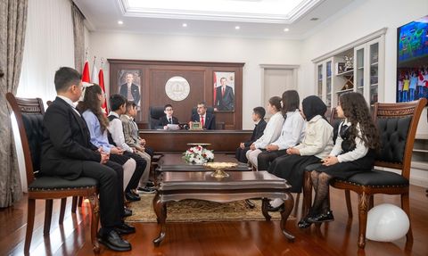 Milli Eğitim Bakanlığı'nda 23 Nisan Coşkusu