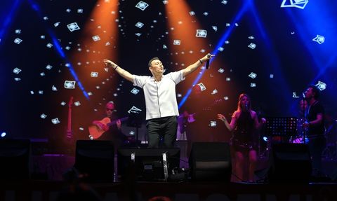 Mustafa Sandal 23 Nisan'da Antalya'da Sahne Aldı