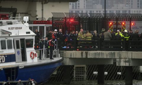 New York'taki Hudson Nehri'nde Helikopter Kazası