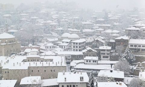 Safranbolu'nun Tarihi Konakları Karla Kaplandı
