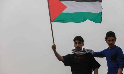 Şam'da İsrail Saldırıları Protesto Edildi