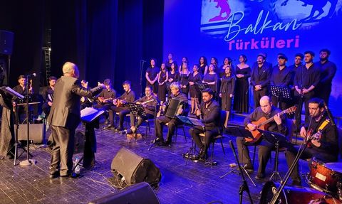 Samsun'da Balkan Türküleri Konseri Coşkusu