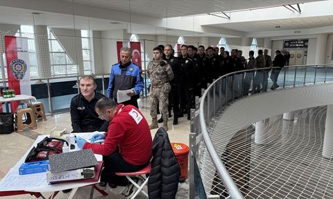 Samsun Emniyet Teşkilatından Anlamlı Kan Bağışı