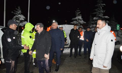 Samsun Valisi Orhan Tavlı, Kapanan Samsun-Ankara Yolunda İncelemelerde Bulundu