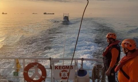 Sarıyer'de Sürüklenen Tekne Kurtarıldı