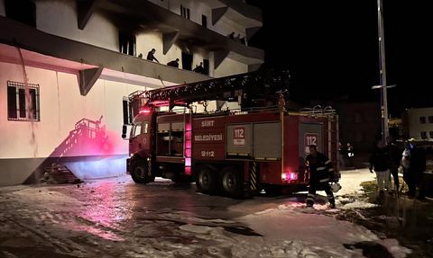 Siirt'te Terlik Fabrikasında Yangın Çıktı