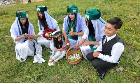 Şırnak'ta Ezidiler Kırmızı Çarşamba Bayramı'nı Coşkuyla Kutladı