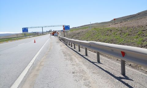 Sivas'ta Motosiklet Kazası: Bir Hayat Kaybedildi