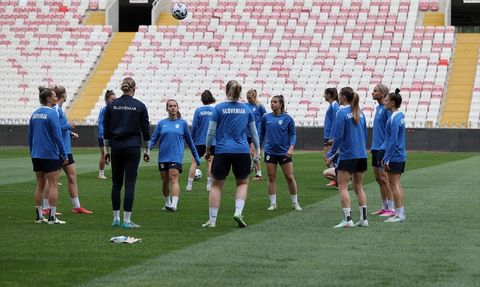 Slovenya, Türkiye Maçına Hazır