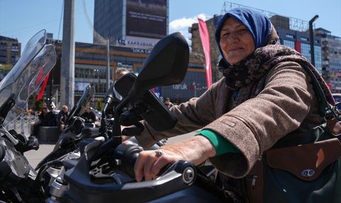 Tarihi Polis Kıyafetleri Sergisi Başkent'te Açıldı