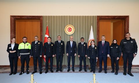 TBMM Başkanı Kurtulmuş'tan Polis Teşkilatına Kutlama
