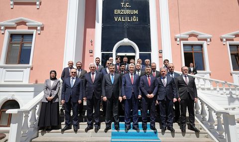 Ticaret Bakanı Ömer Bolat Erzurum'da Ziyaretlerde Bulundu