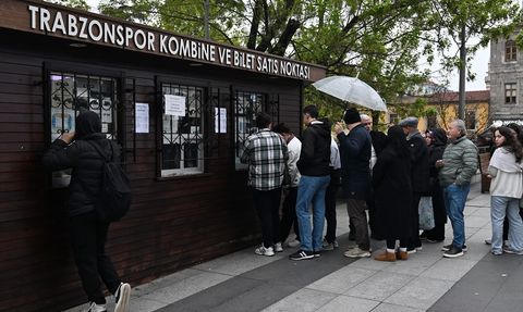 Trabzonspor-Göztepe Maçının Bilet Satışı Devam Ediyor