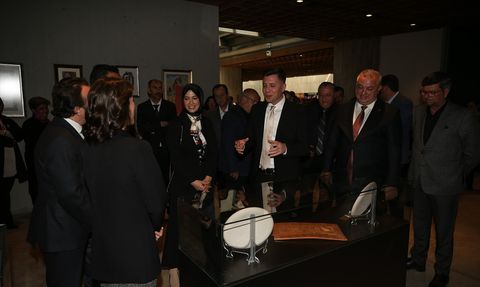 Troya'dan Çanakkale'ye Tarihin Nakışları Sergisi Açıldı