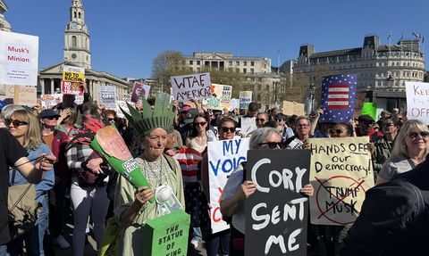 Trump ve Musk Londra'da Protesto Edildi