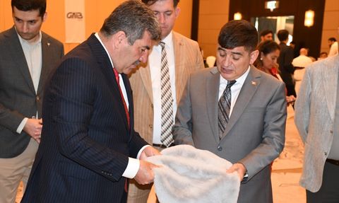 Türk Halı İhracatçıları Katar'da Tanıtım Yaptı